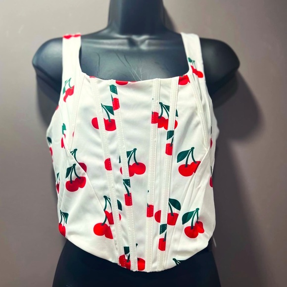 𐙚⋆˚✿˖° KUTUMAl cherry crop top 𐙚⋆˚✿˖° - Picture 9 of 10